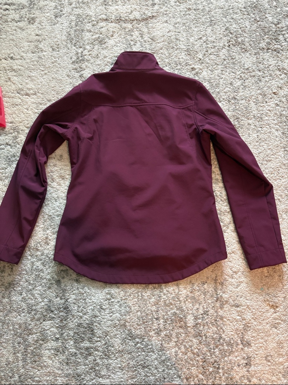 Ariat Burgundy Full-Zip Softshell Jacket with Sleeve Logo - Picture 5 of 7